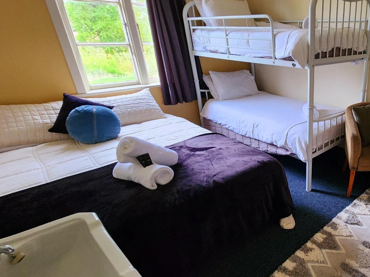 The Garston Lodge Bagian luar foto